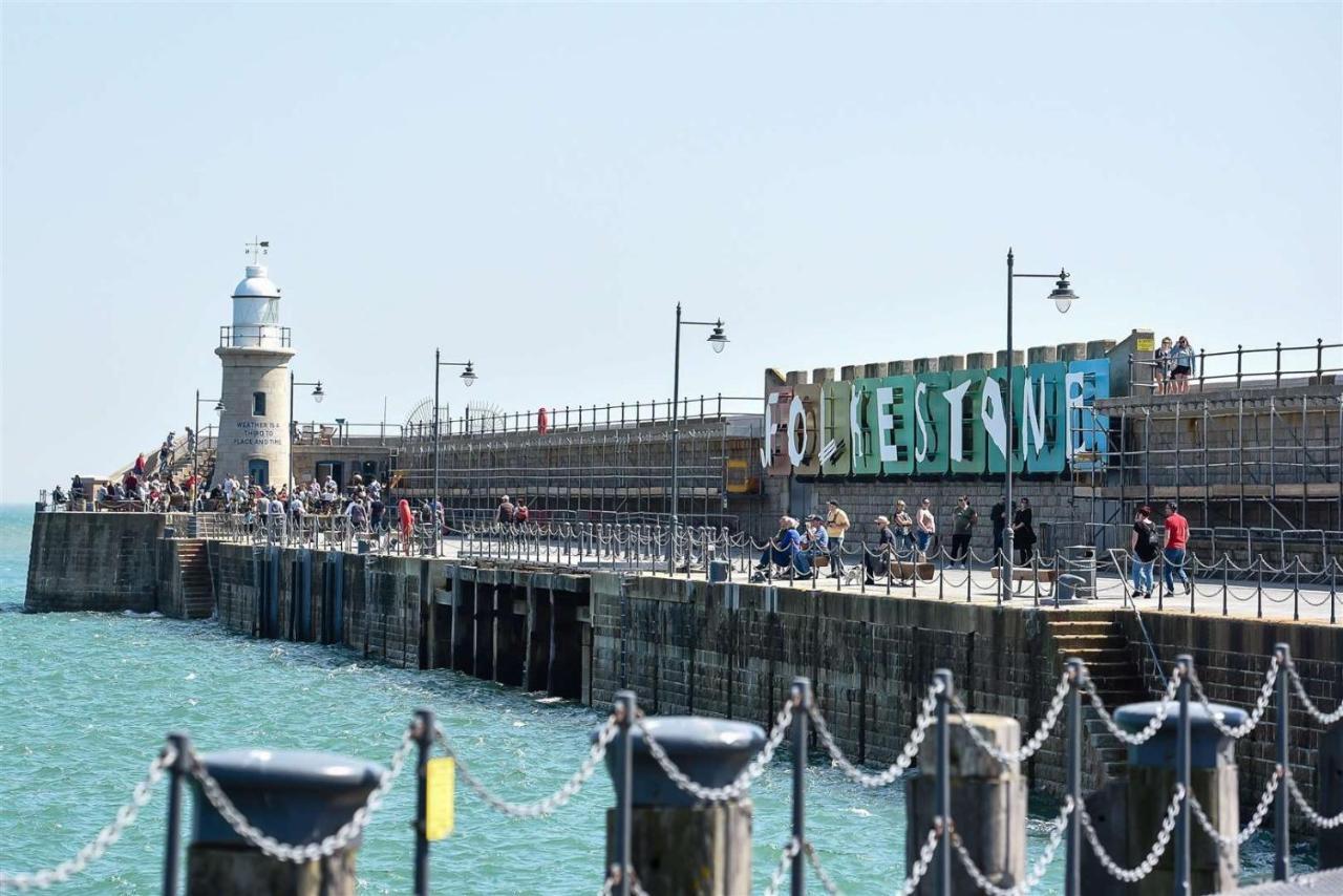 Wonderful West End - Parking Inc Lejlighed Folkestone Eksteriør billede